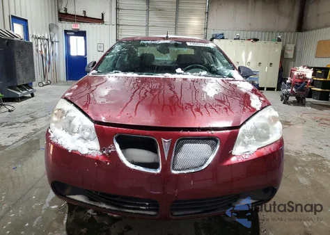 2008 Pontiac G6 Value Leader z USA, uszkodzony, nr VIN 1G2ZF57B584157624